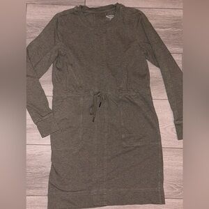 Athleta XS Tie Waist Long Sleeved Olive Green Dress Pockets Crew Neck